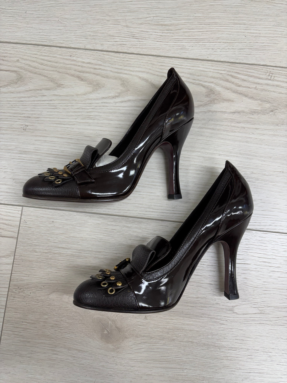 Louis Vuitton Balmoral Brogue Leather Pump in Moka with Gold Stud Accents