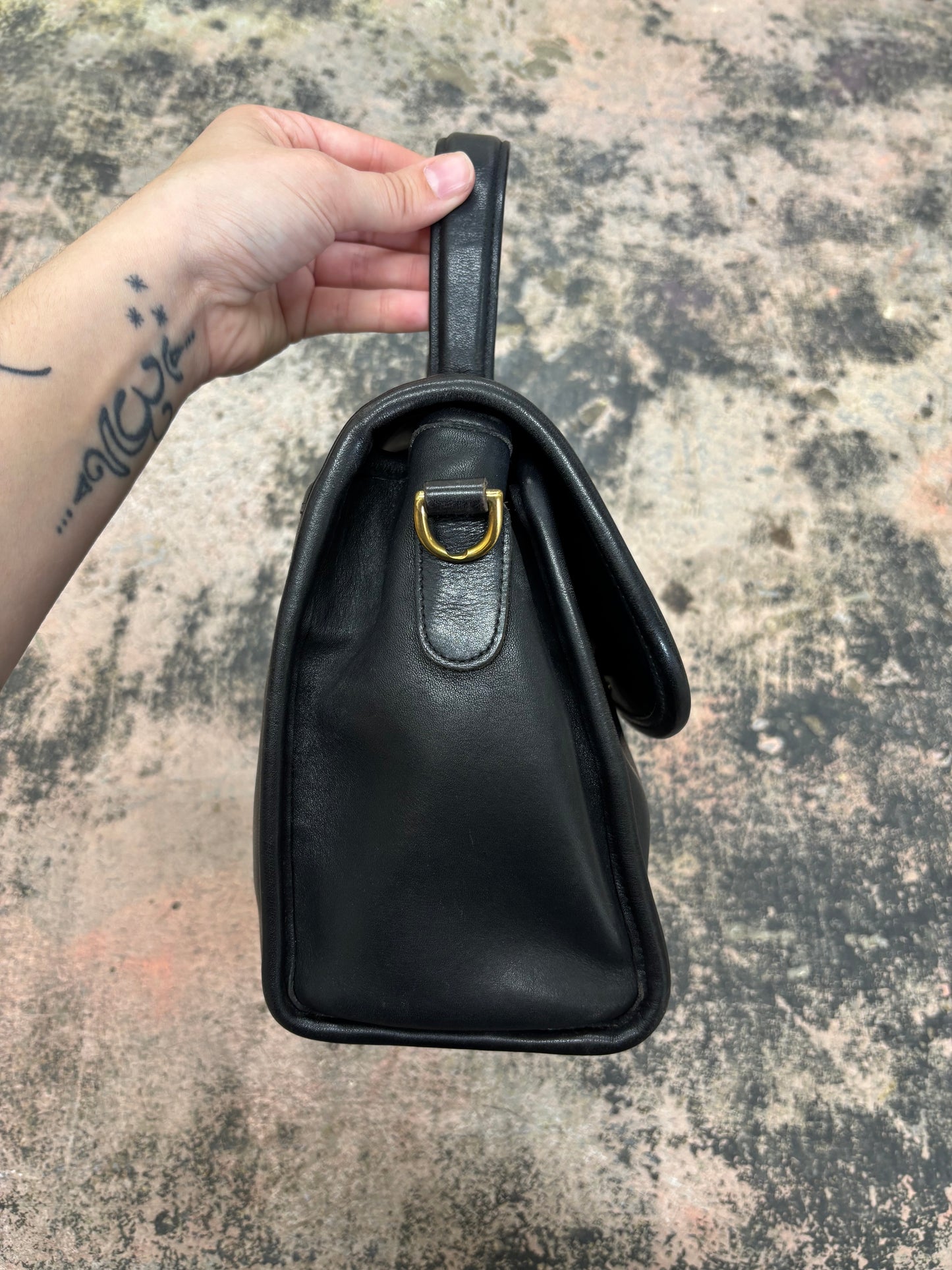 Vintage 9977 Coach Manor Black Leather Top-Handle Satchel with Gold Turn-Lock