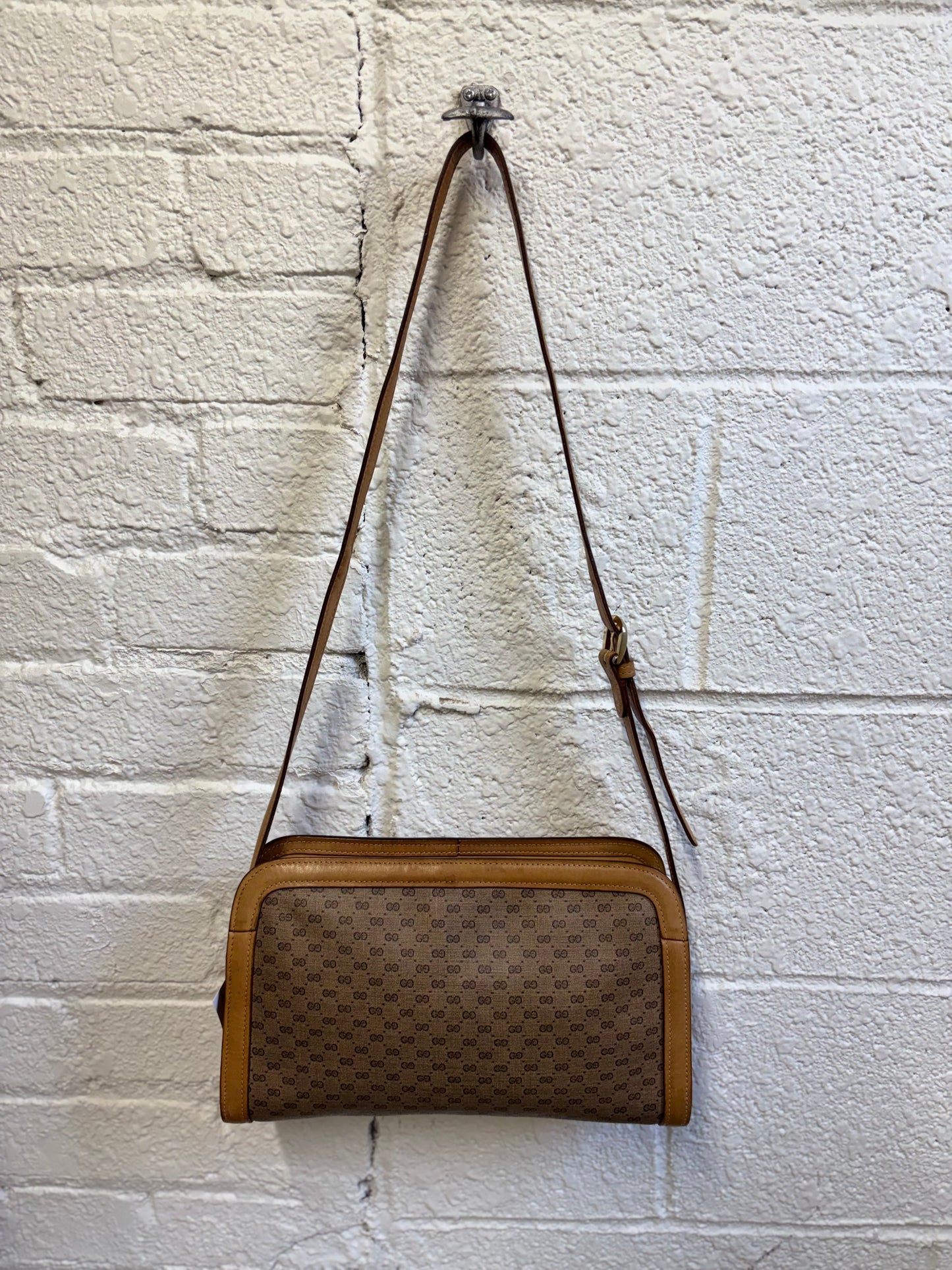 Vintage Gucci Micro GG Monogram Leather Shoulder Bag