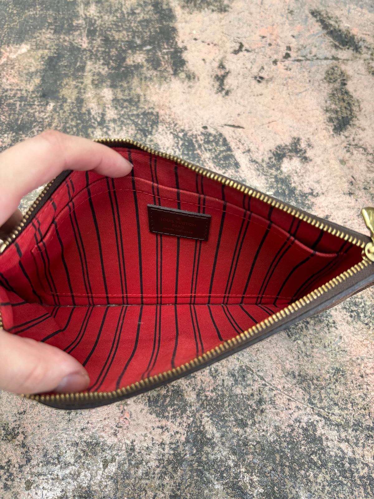 Louis Vuitton Neverfull MM Pouch Damier Ebene Wristlet Clutch in Brown