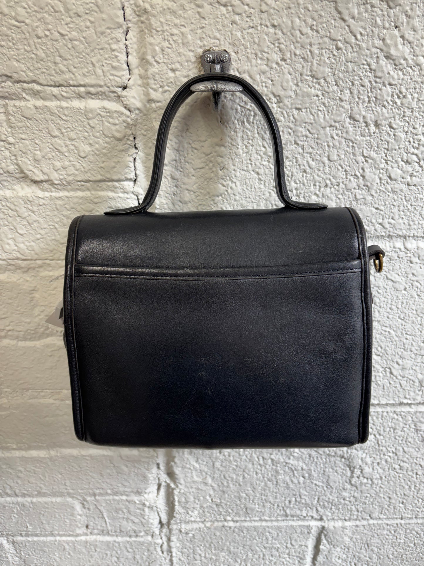 Vintage 9977 Coach Manor Black Leather Top-Handle Satchel with Gold Turn-Lock