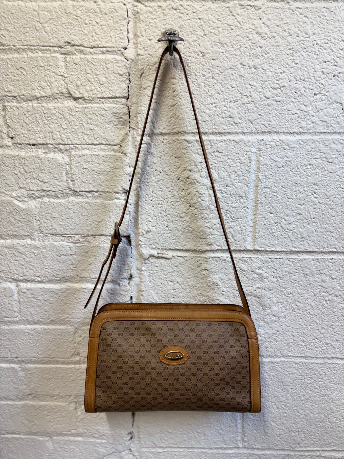 Vintage Gucci Micro GG Monogram Leather Shoulder Bag