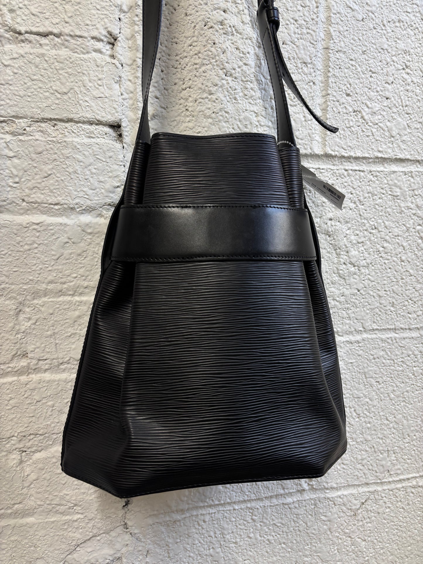 Louis Vuitton Black Sac d’Epaule Bucket Shoulder Bag in Epi Leather