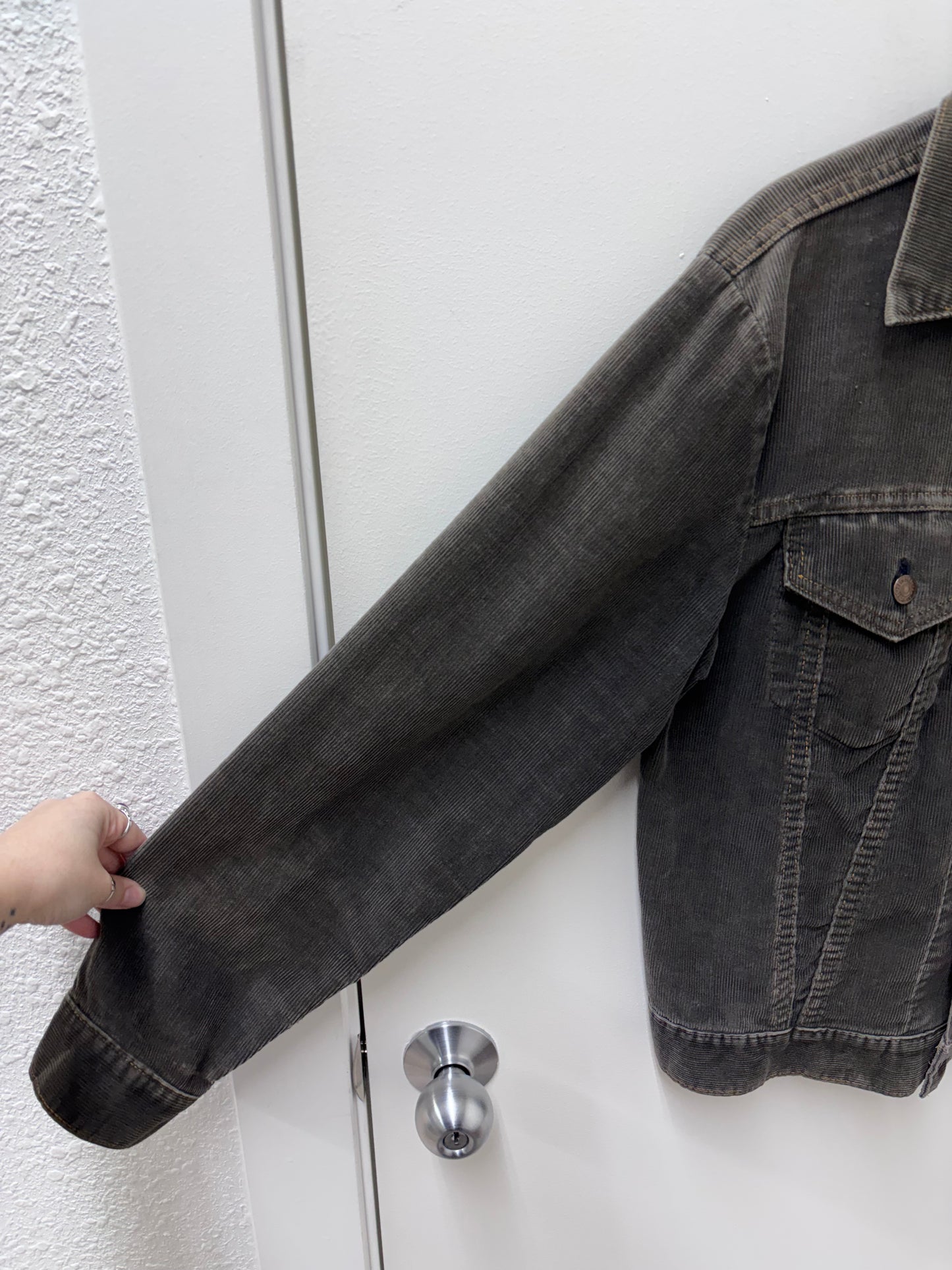 Vintage 1970s Levi's Orange Tab Charcoal Corduroy Trucker Jacket