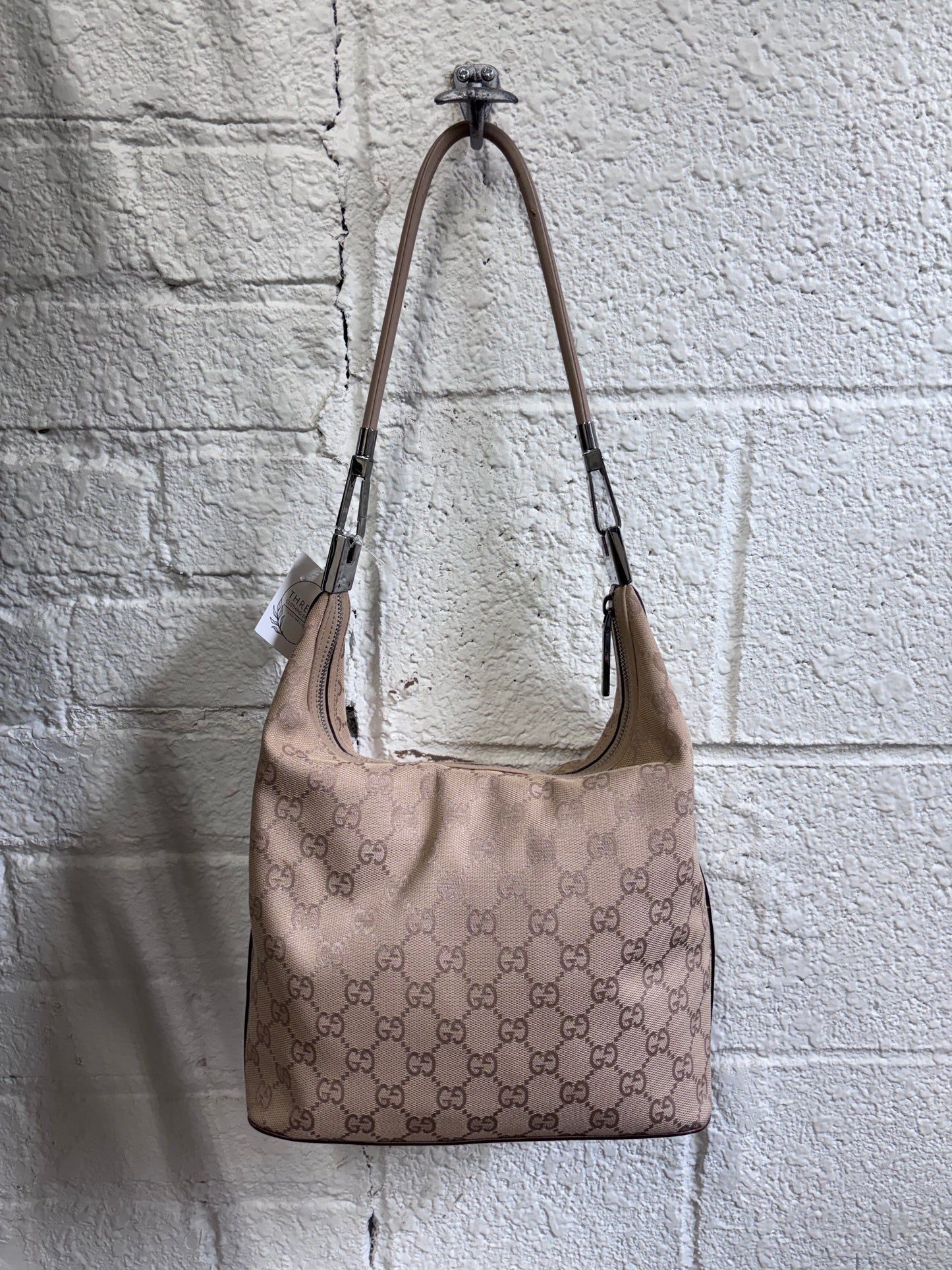 Gucci Clasp Hobo Shoulder Bag in Beige GG Canvas