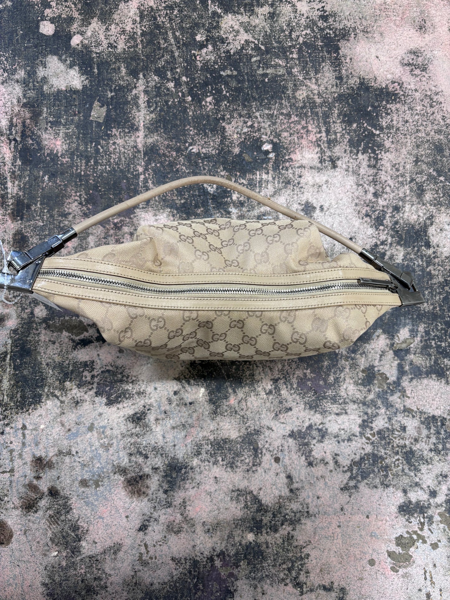 Gucci Clasp Hobo Shoulder Bag in Beige GG Canvas